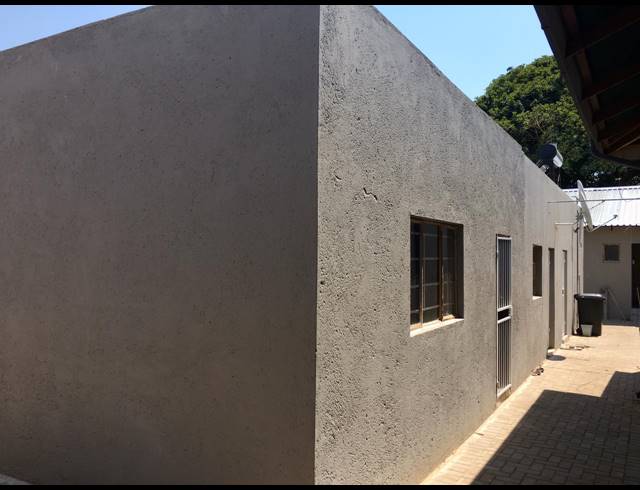 986M² APARTMENT BLOCK FOR SALE IN POLOKWANE CENTRAL